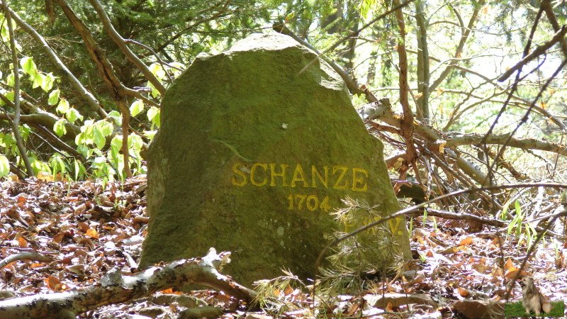 Ritterstein Nr. 002-3 Schanze 1704.JPG - Ritterstein Nr.2 Schanze 1704             